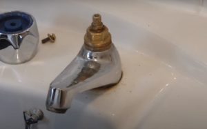 changing a tap washer